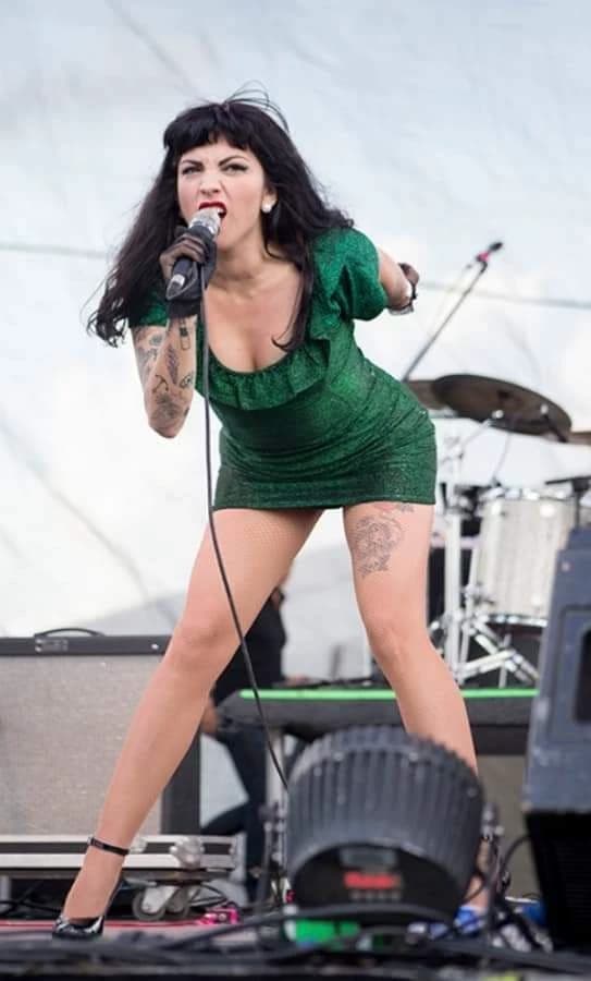 Mon Laferte (Backstage) thumbnail