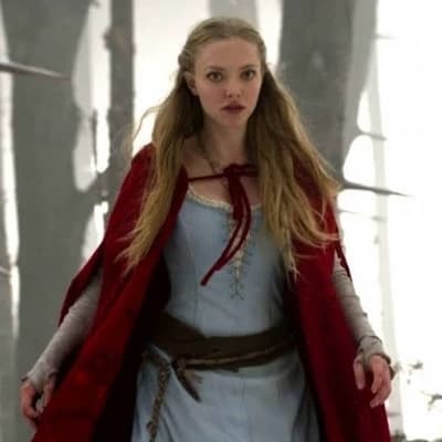 Valerie - The Girl in the Red Cape thumbnail