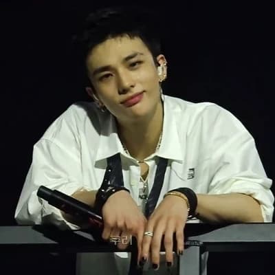 Hyunjin thumbnail