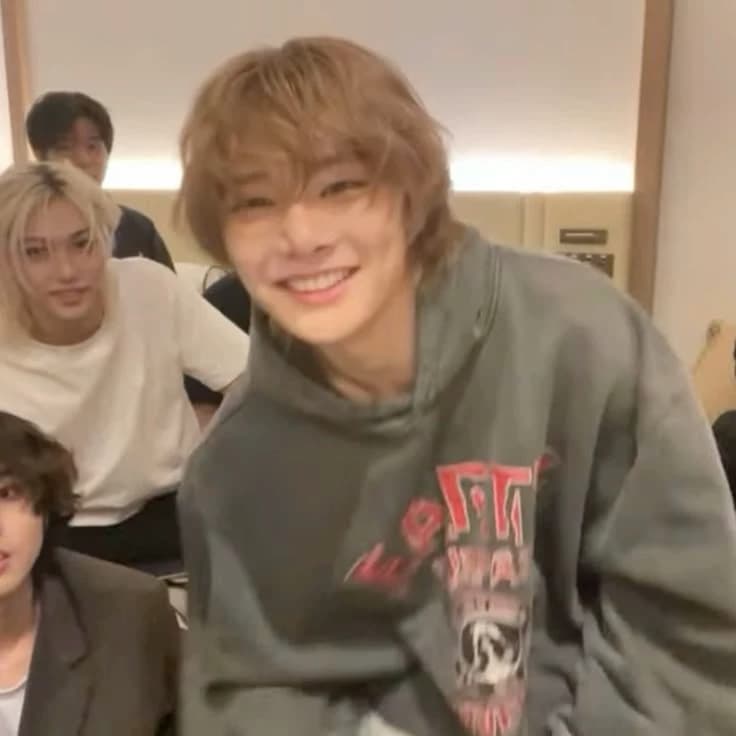 Jeongin thumbnail