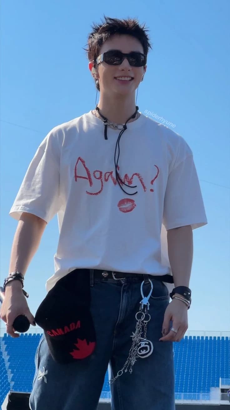 HYUNJIN thumbnail