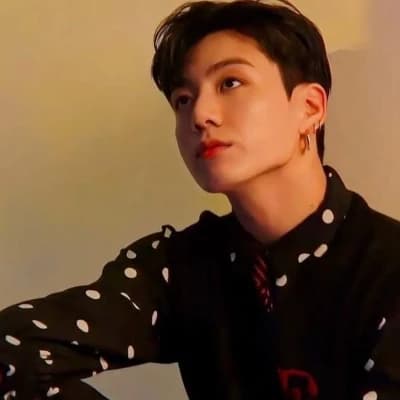 Jeon Jungkook 🐰 thumbnail