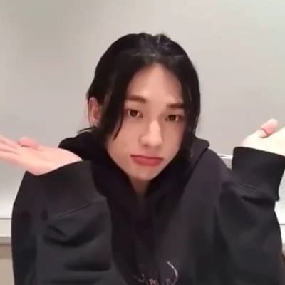Hyunjin (Jinnie) thumbnail