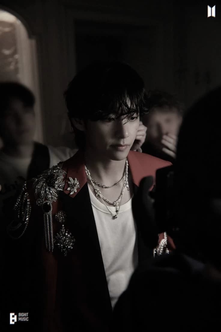 Kim taehyung thumbnail