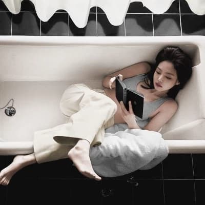 Jennie thumbnail