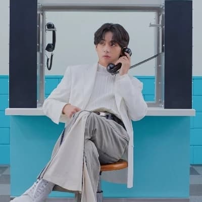 Kim Taehyung thumbnail