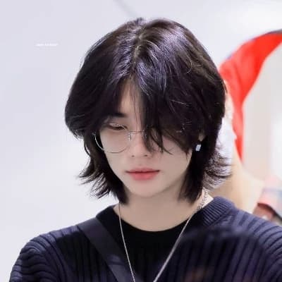 Hyunjin thumbnail