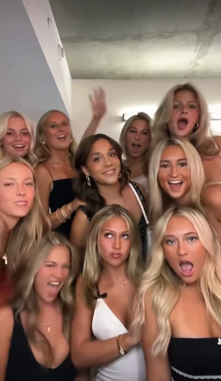 Ines Ari Julia Sara Valeria Ruth thumbnail