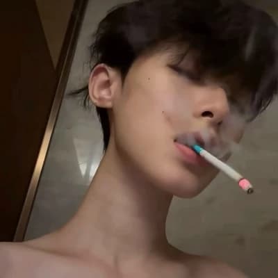 Alex thumbnail