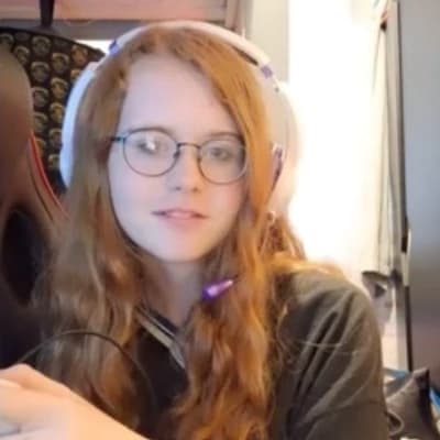 Taylor Almond thumbnail