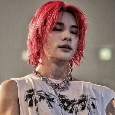 Hwang Hyunjin thumbnail