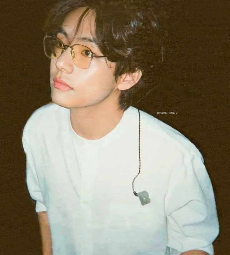 v taehyung thumbnail