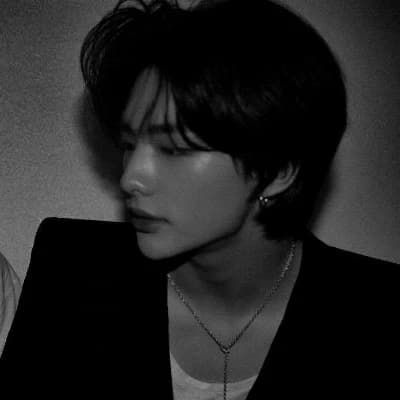 Lee Hyungin thumbnail