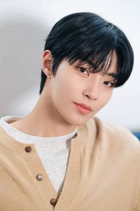 HAN SEOJUN thumbnail