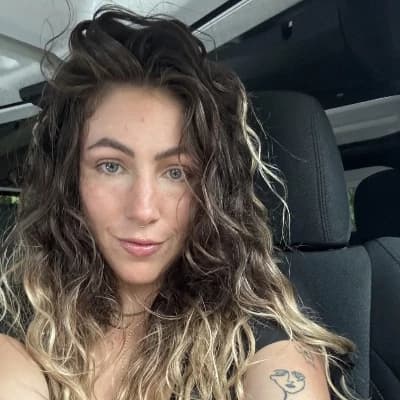 Izabella  thumbnail