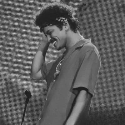 Bruno Mars. thumbnail