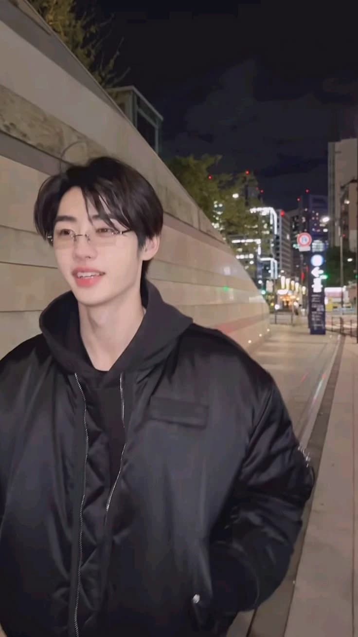 Sunghoon thumbnail