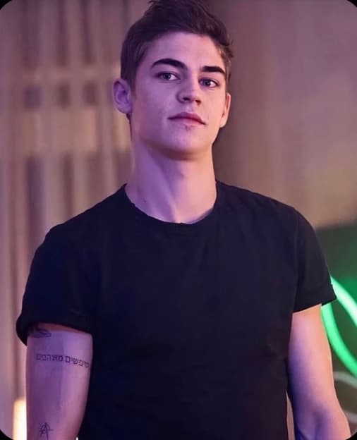 Hardin scott thumbnail