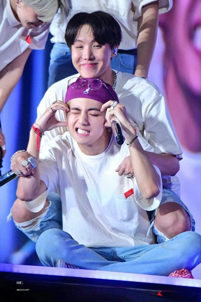 Hoseok e taehyung thumbnail