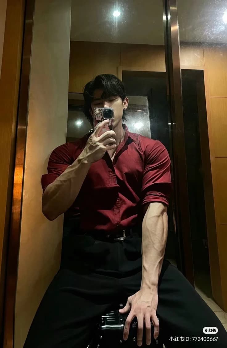 Lee Alex thumbnail