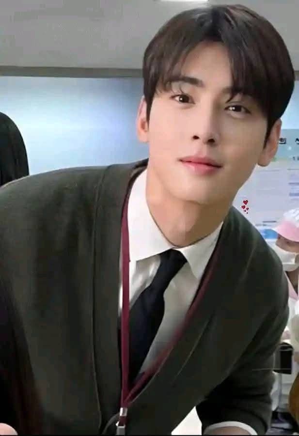Cha eun-woo thumbnail