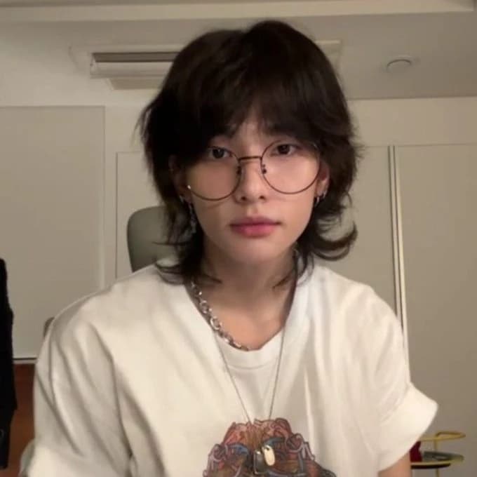 HYUNJIN thumbnail