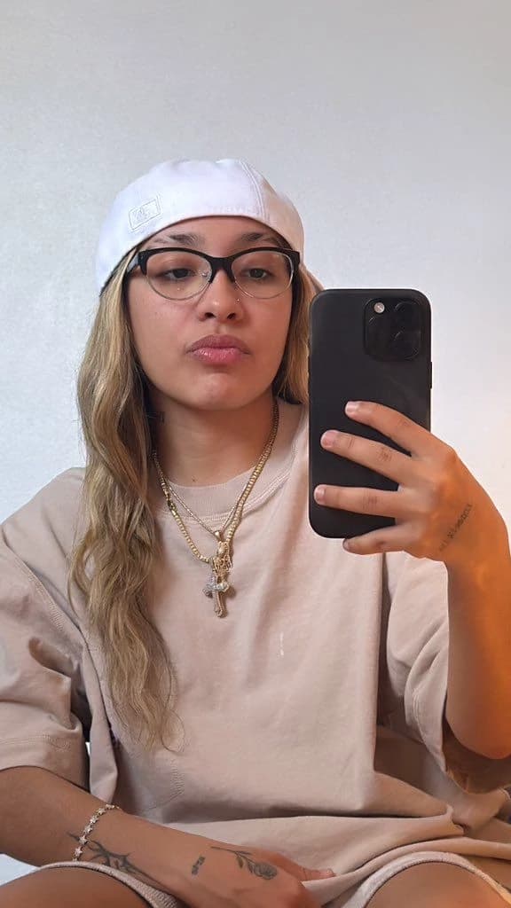 Nicki thumbnail