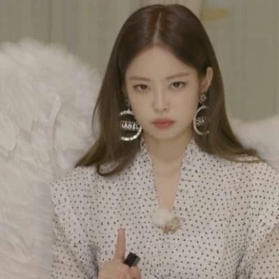 Jennie thumbnail