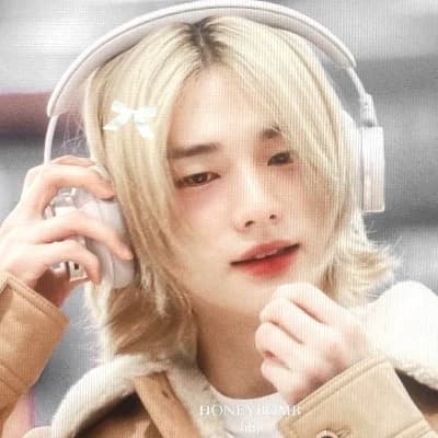 Hyunjin thumbnail