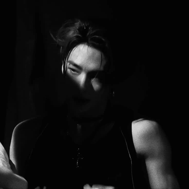 Hyunjin thumbnail