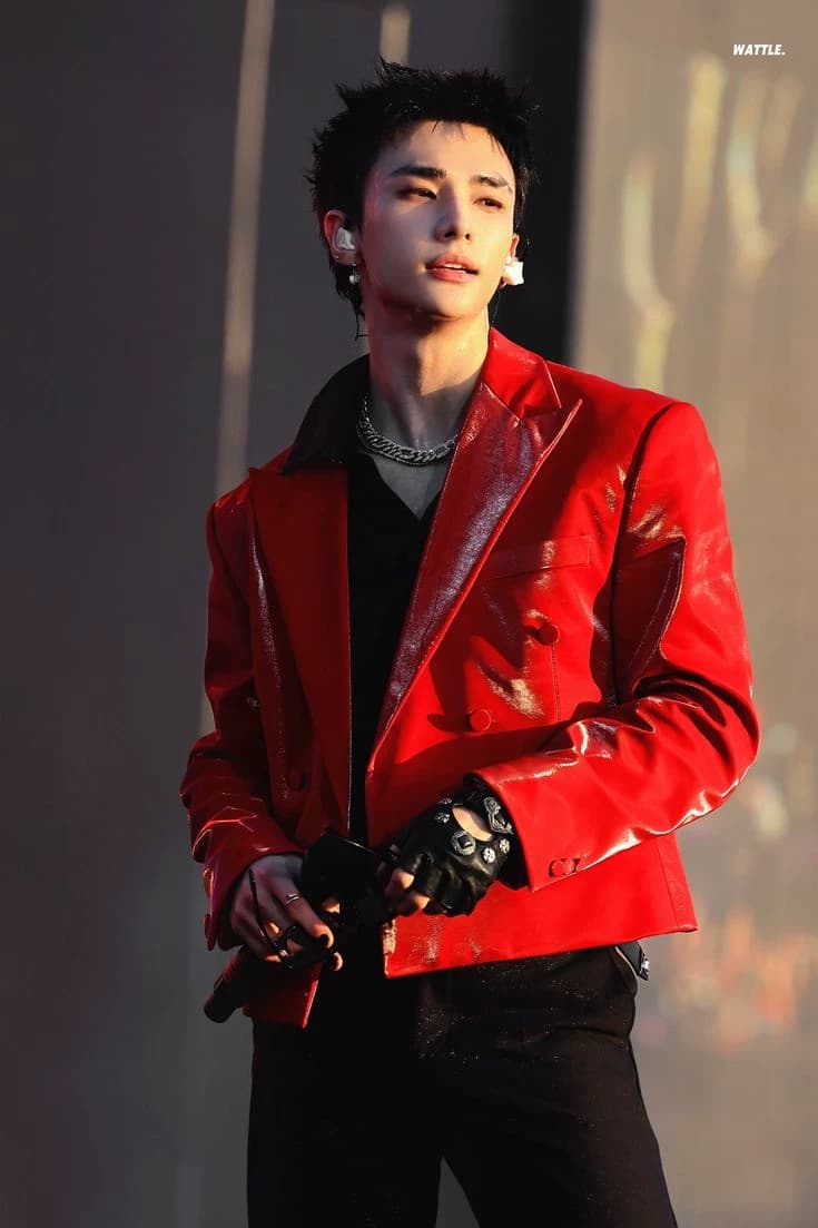Hwang Hyunjin thumbnail