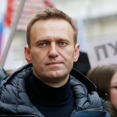 Alexey Navalny thumbnail