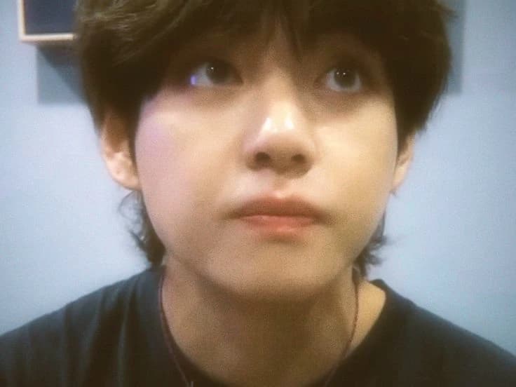Kim Taehyung thumbnail