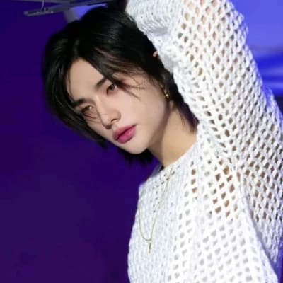 Hwang Hyunjin thumbnail