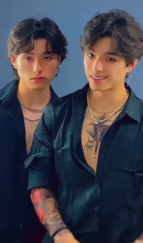 Cegielski Twins: Matthew & Daniel thumbnail