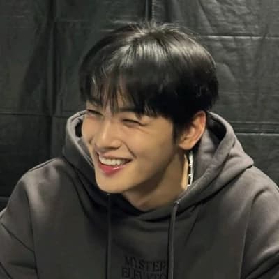 Cha Eunwoo thumbnail