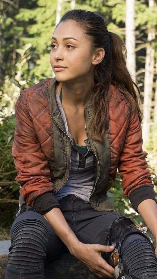 Raven Reyes thumbnail