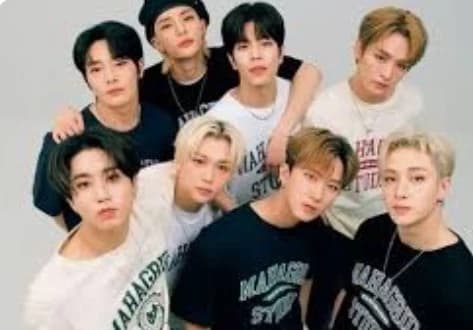 Stray kids thumbnail