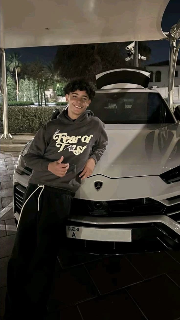 Cris junior thumbnail