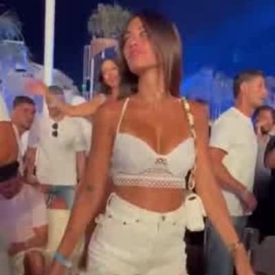 Antonella Roccuzzo thumbnail