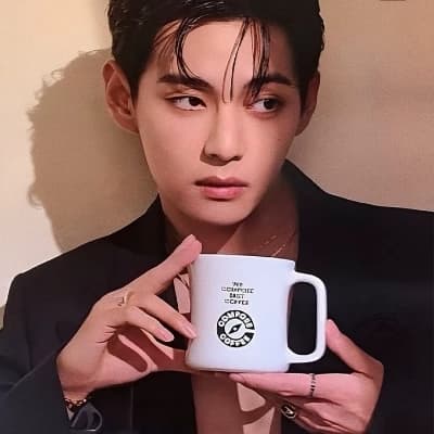Kim Taehyung thumbnail