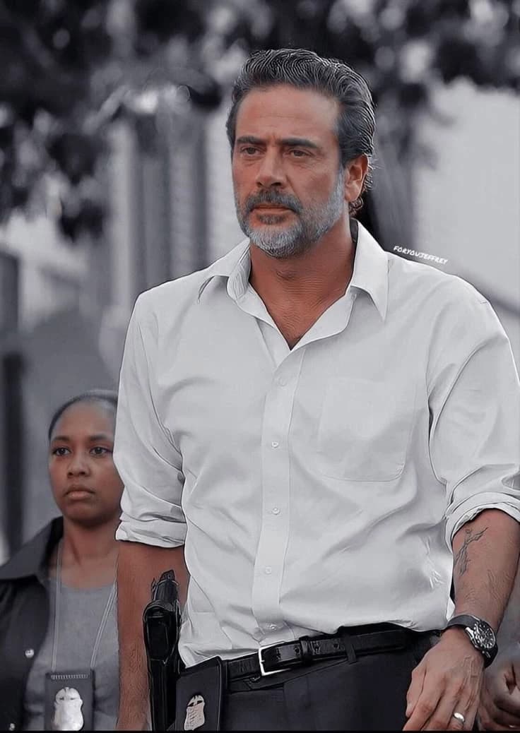 Jeffrey Dean Morgan thumbnail