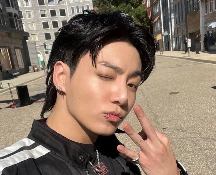Jungkook thumbnail