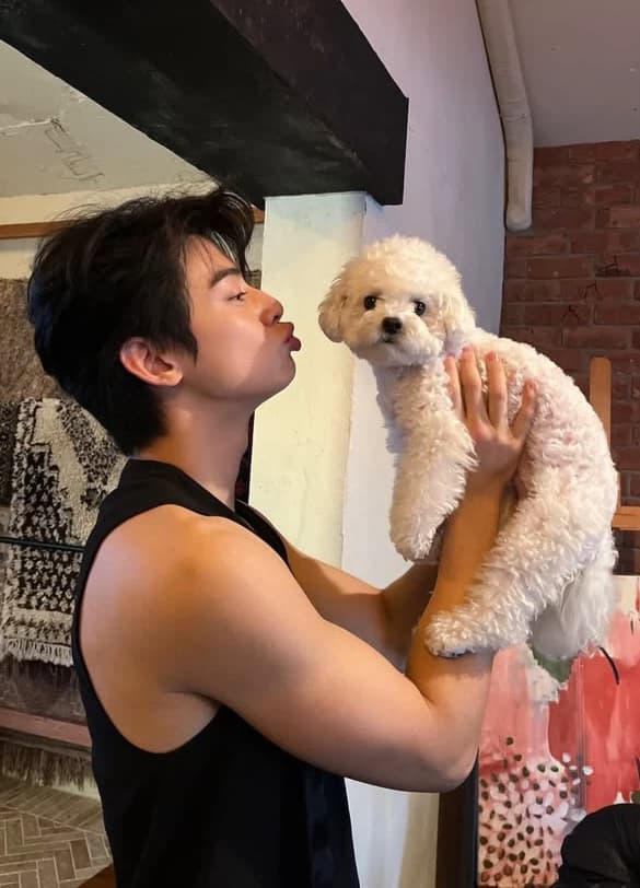 Cha Eunwoo  thumbnail