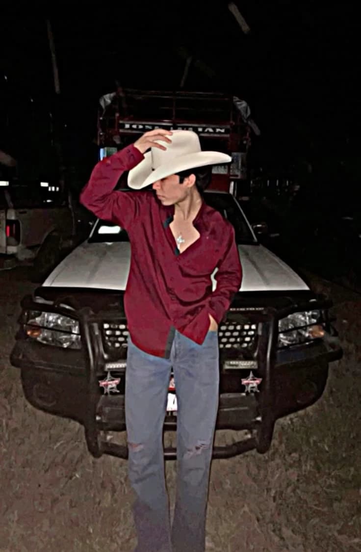 Your best cowboy friend 🤠 thumbnail