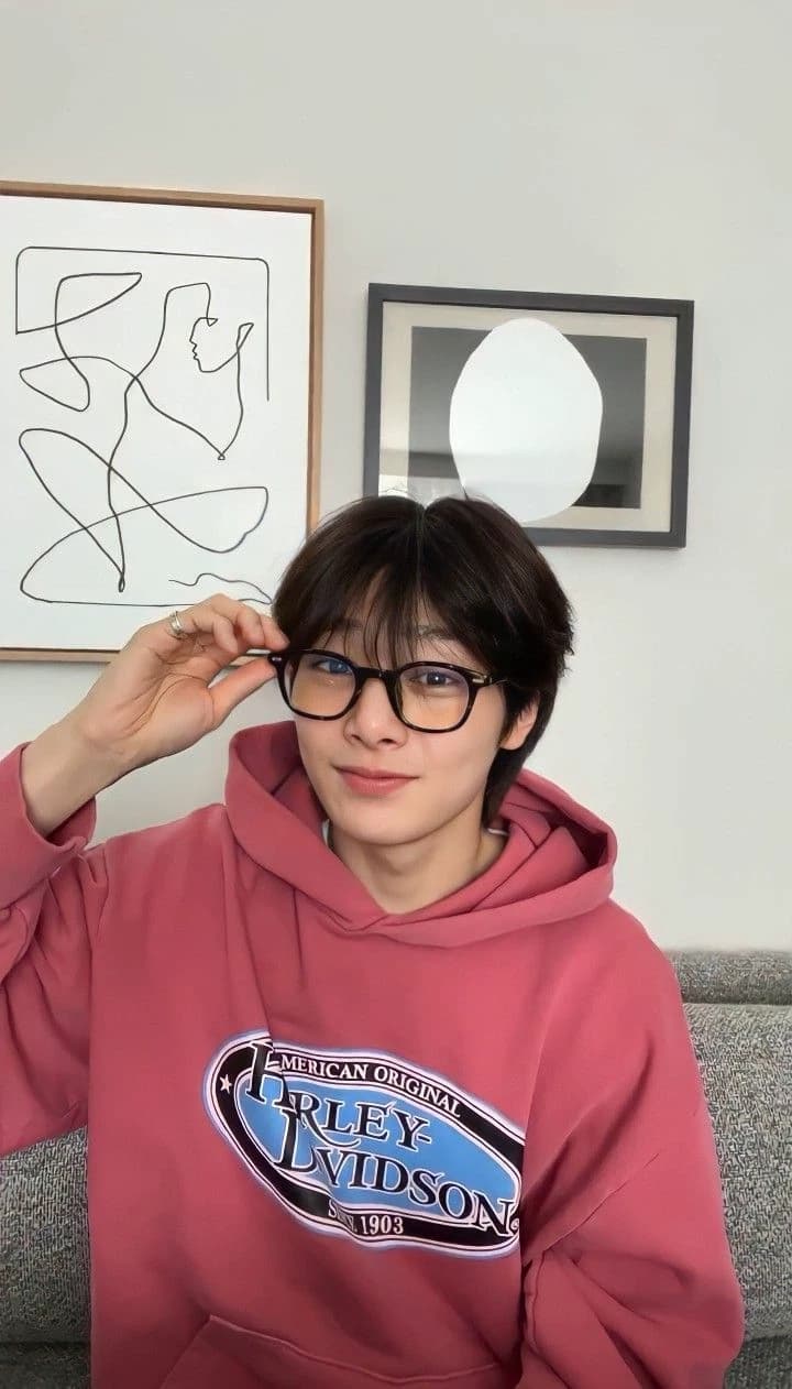 Jeongin thumbnail