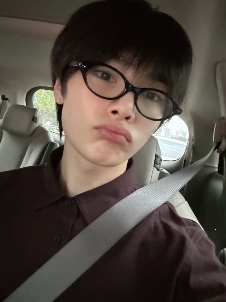 Jeongin thumbnail
