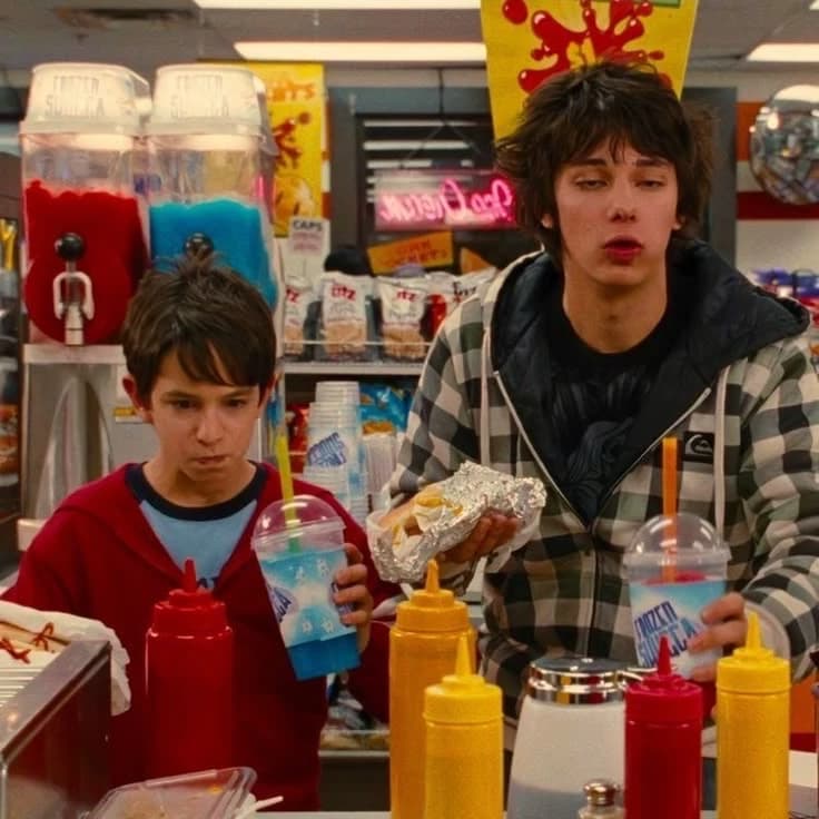 Rodrick Heffley e greg Heffley thumbnail