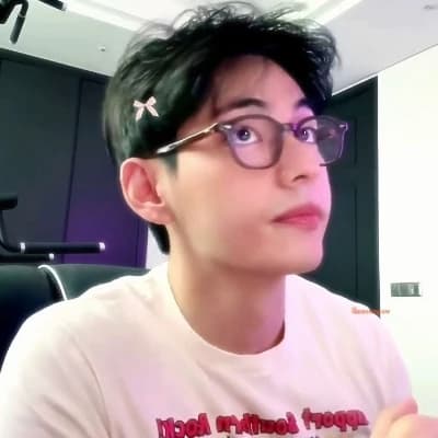 Kim taehyung thumbnail