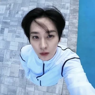 Lee Know thumbnail
